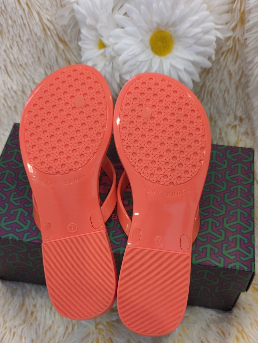 ❣️🩴Tory Burch Coral Gloss candy fluo color Jelly Thong Sandals🩴❣️ - Picture 9 of 9